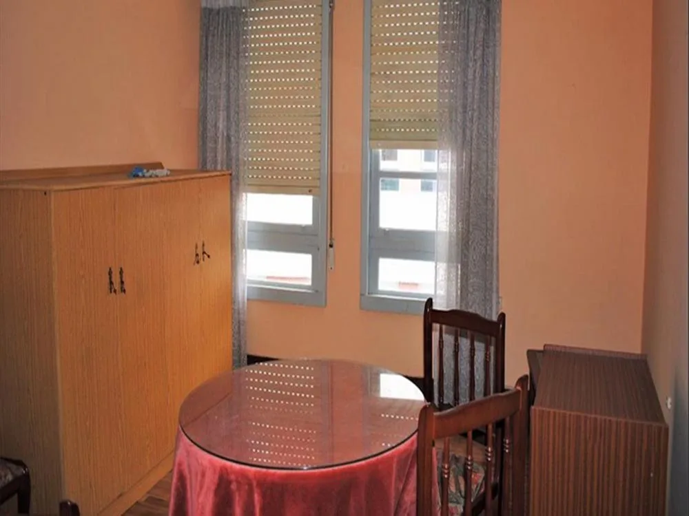 Foto sala de piso en alquiler zona agra